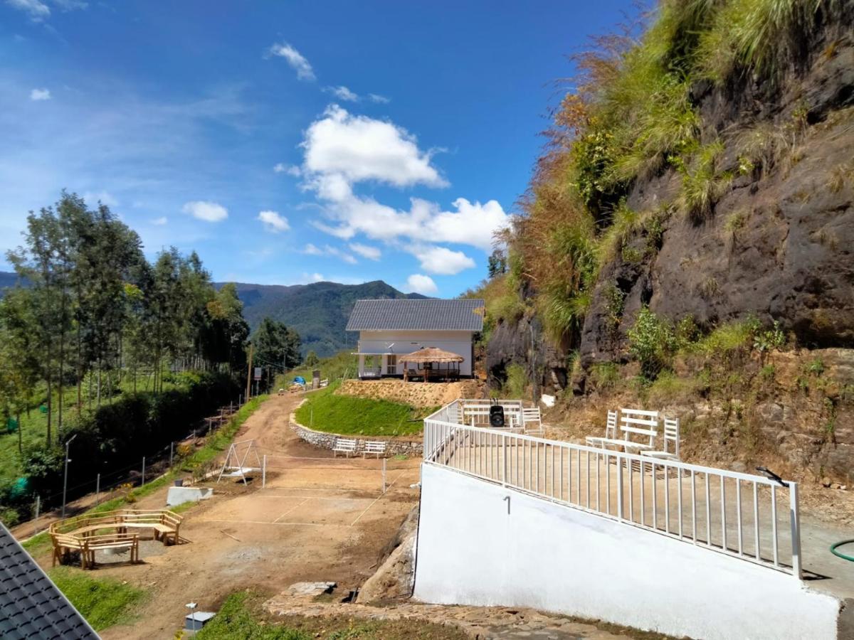 Happy Holidays Resort Kanthalloor Exterior foto